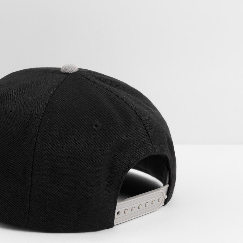 Czapka typu snapback