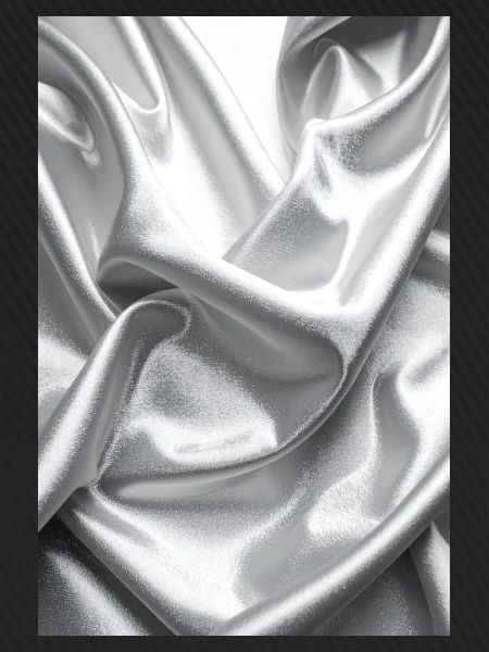 Silber Satin Falten