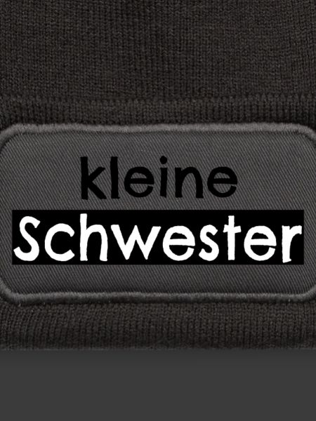 Kleine Schwester