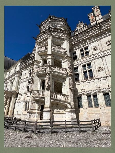 Treppe der Burg von Blois