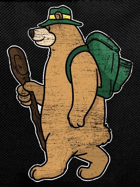 Abenteuerlustiger Backpacker Bär