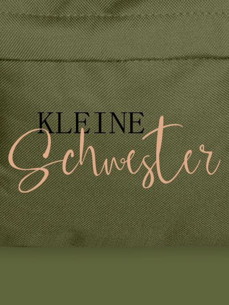 Kleine Schwester