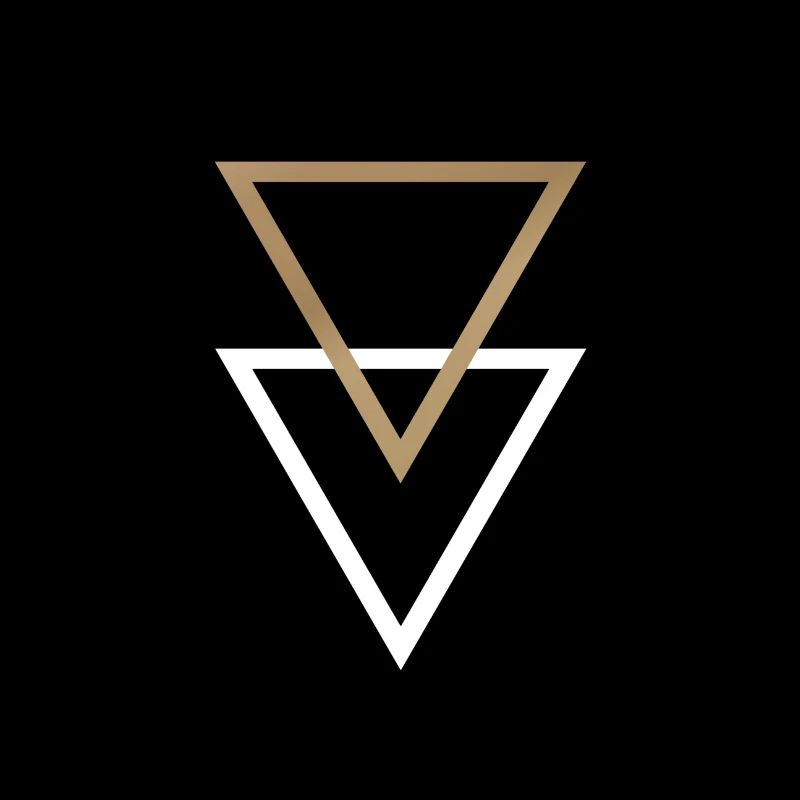 Triangles Or Blanc Skandi Hype
