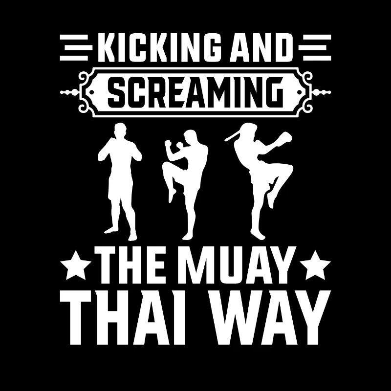 Donner des coups de pied et crier à la manière du Muay Thai
