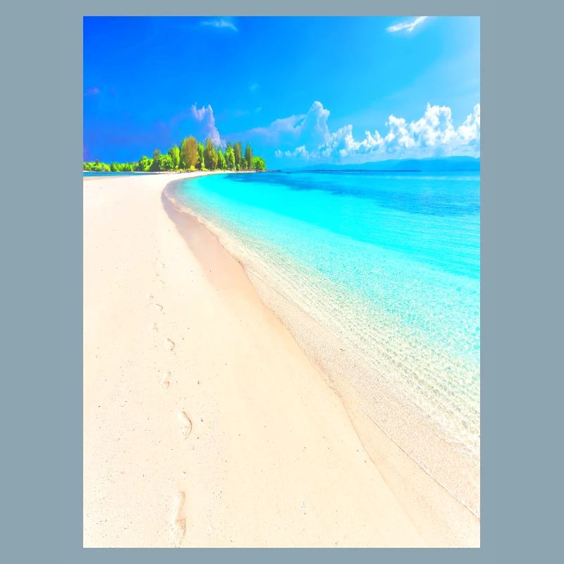 Rêve de vacances. Empreintes de pas de la plage de la mer dans le sable