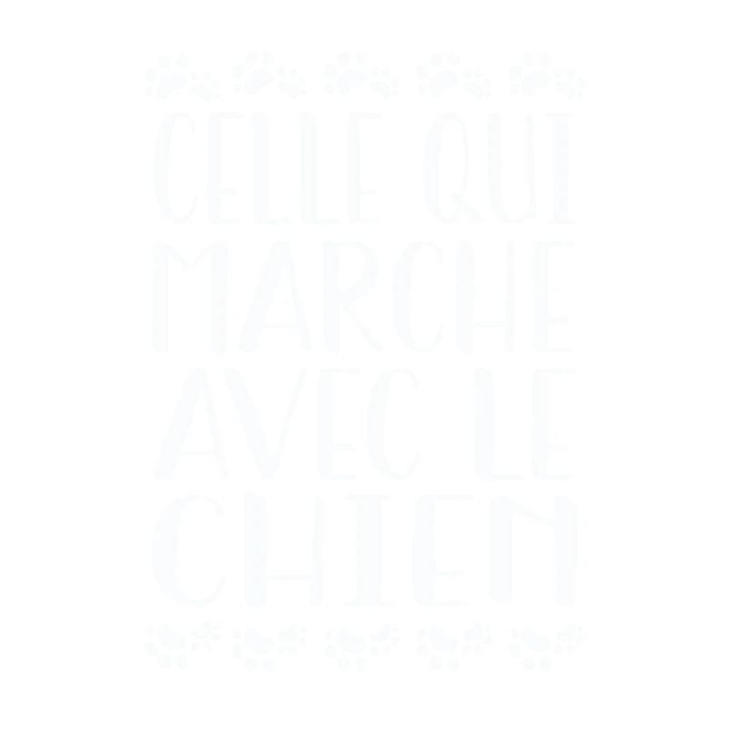 celle qui marche avec le chien