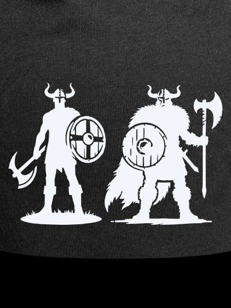 Wikinger-Duo: Schild & Beil im Schatten