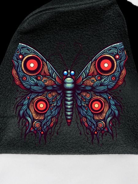 Schauriger Schmetterling mit Totenkopf