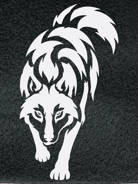 Wolfs Silhouette im Kontrast