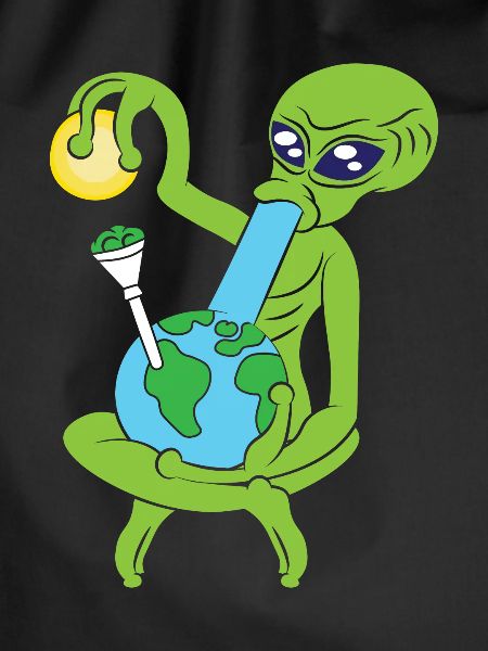 Alien Smoking