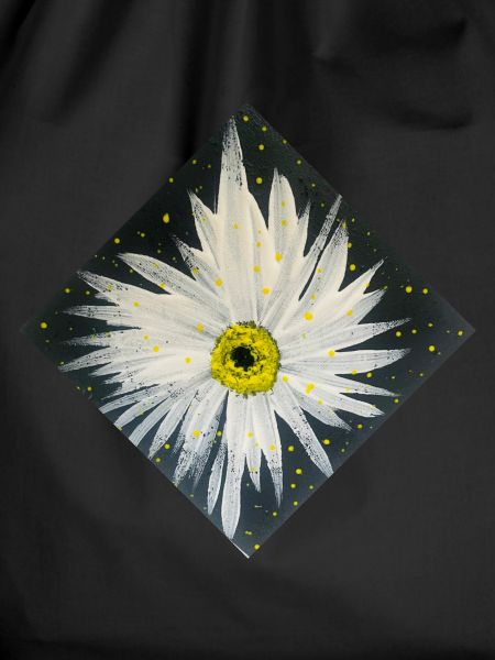 Edelweiss-black-white design