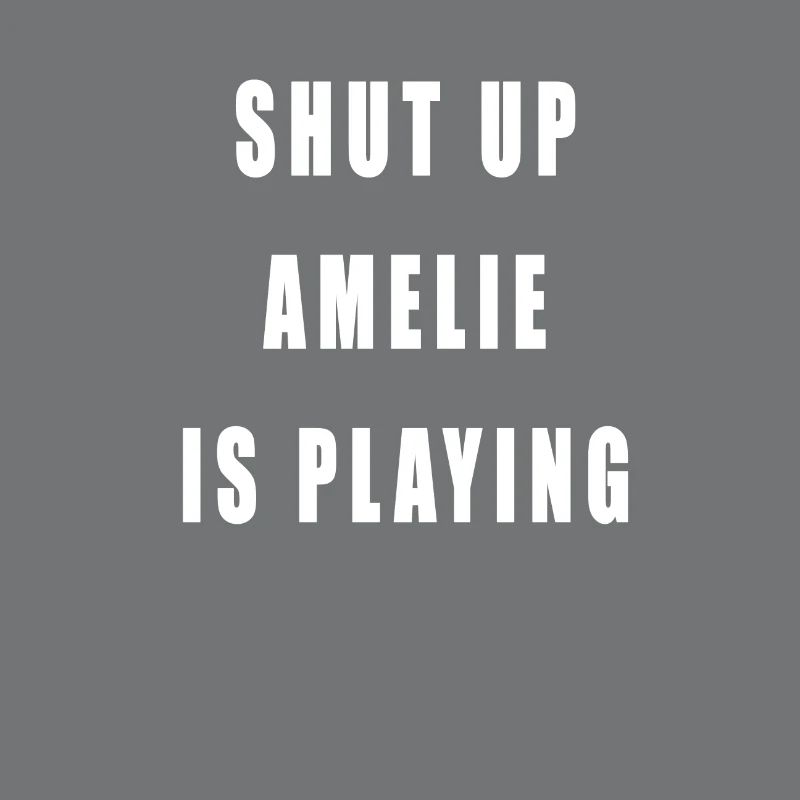 Amelie is playing techno
