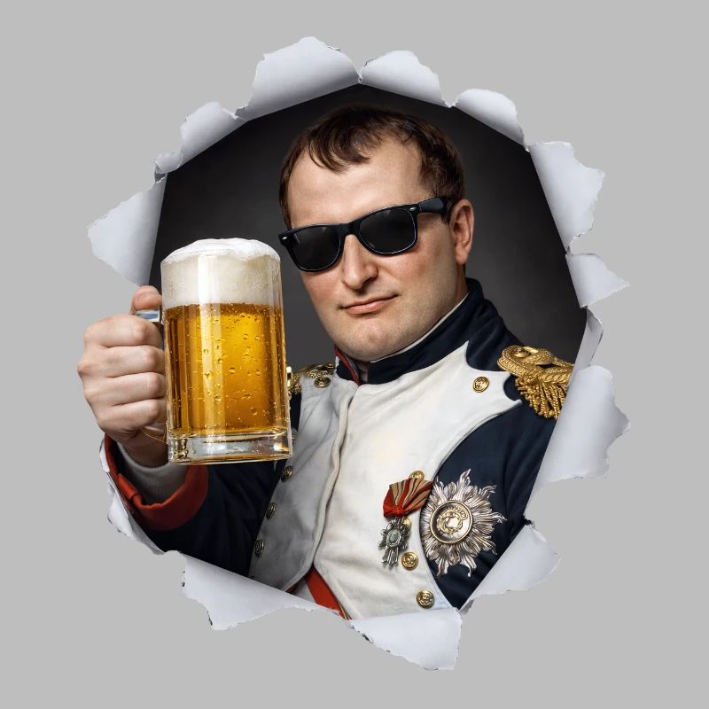 Napoleon hält ein Bier