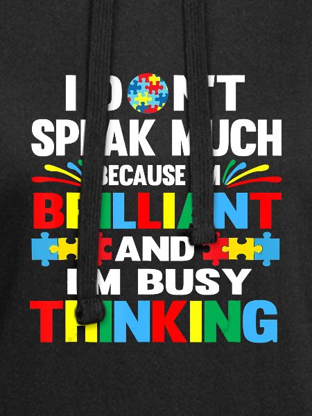 En puhu paljon loistavia autismityttöjä
