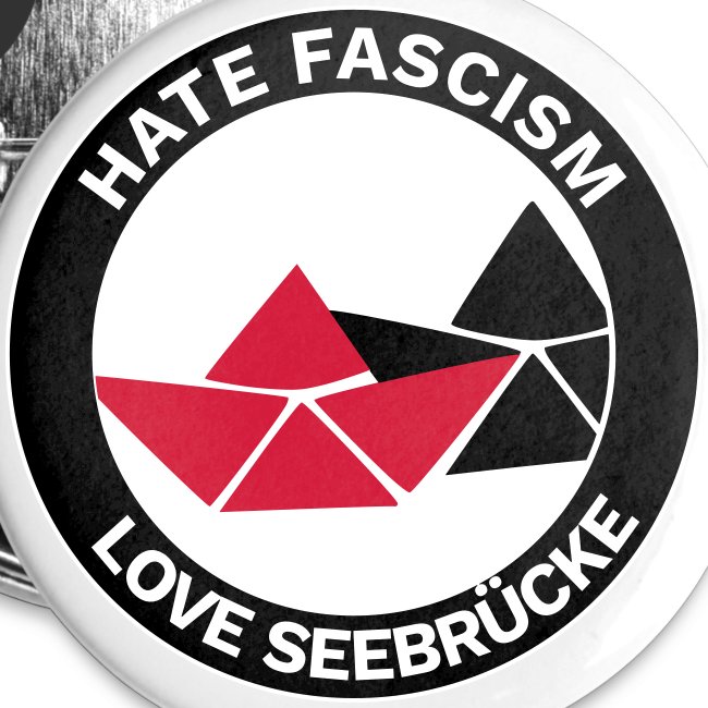 Hate Fascism Love Seebrücke