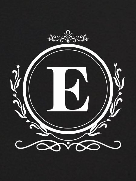 Buchstaben-E-Dekoration