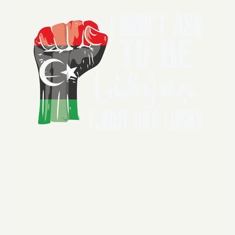Fierté libyenne Le drapeau libyen grandit