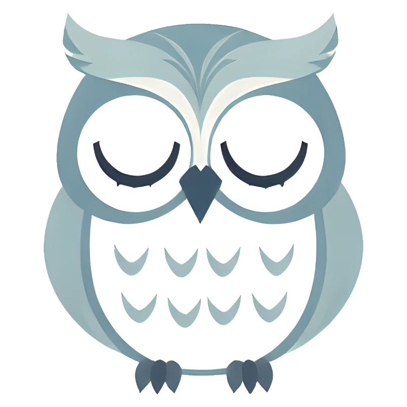 Verschlafene graue Eule sitzt auf Ast