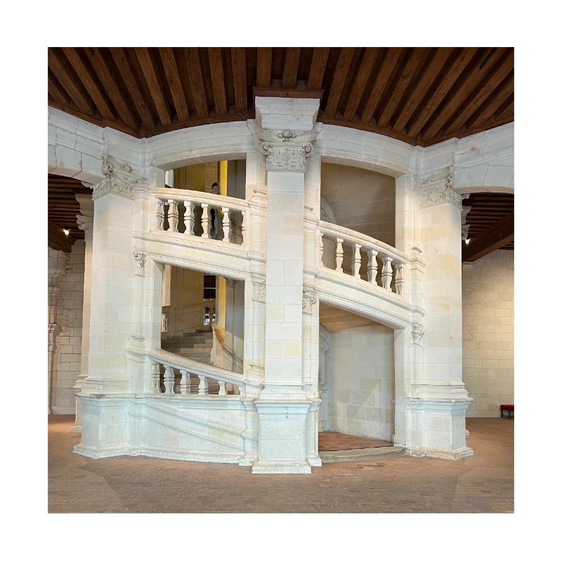 Escalier à double révolution