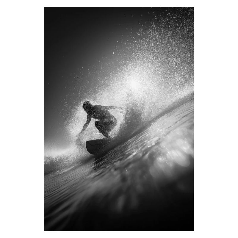 Explosion du surf en noir et blanc