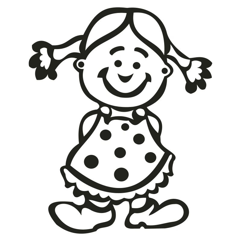 Fille joyeuse avec une robe à pois