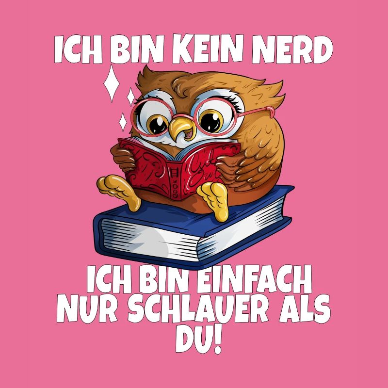 Eule mit heißem Tee Gemütlich ein Buch lesen