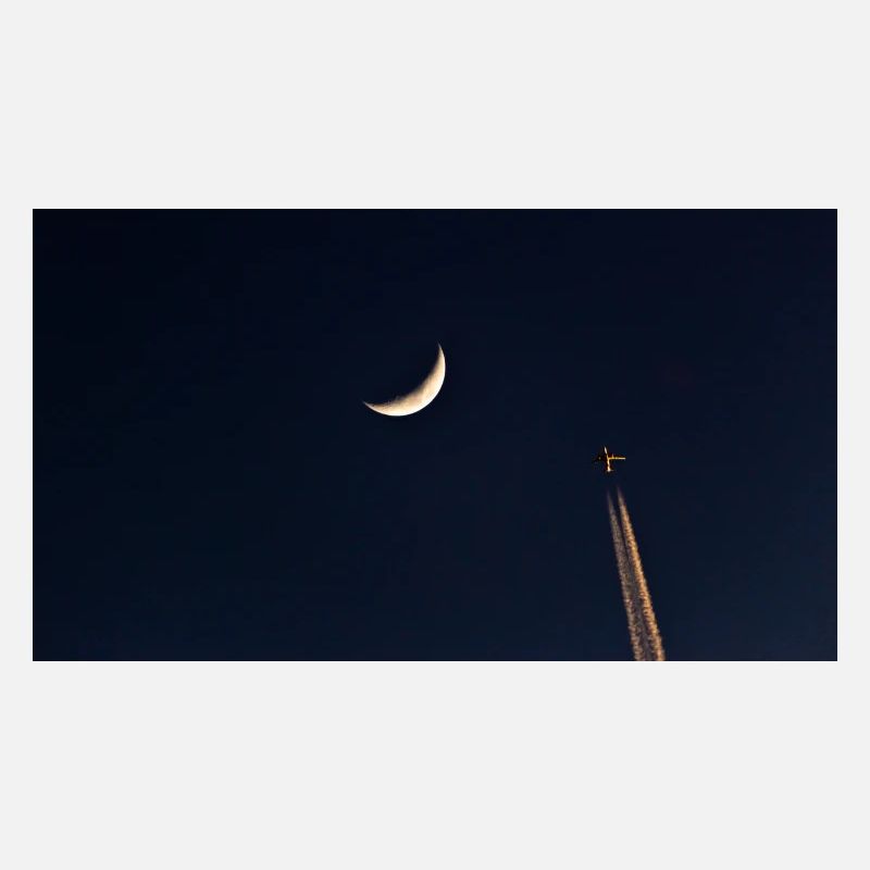 la lune et l'avion