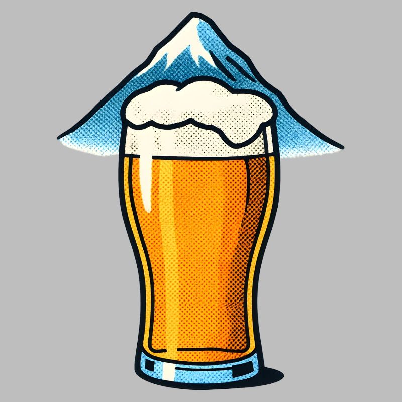 Bierglas vor Berggipfel