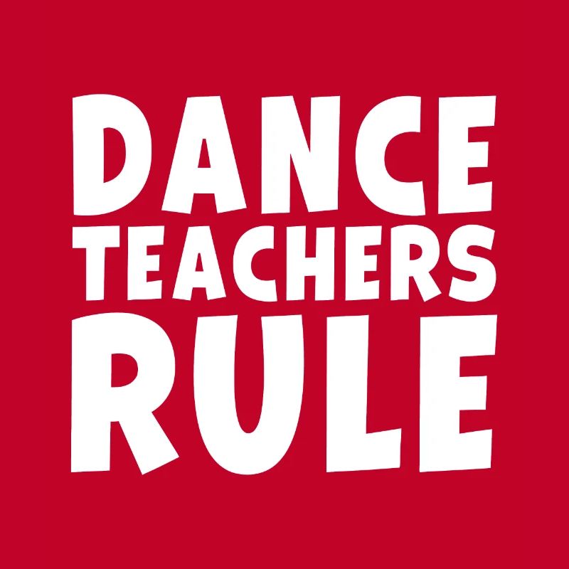 Les professeurs de danse dirigent une classe drôle d’école de danse