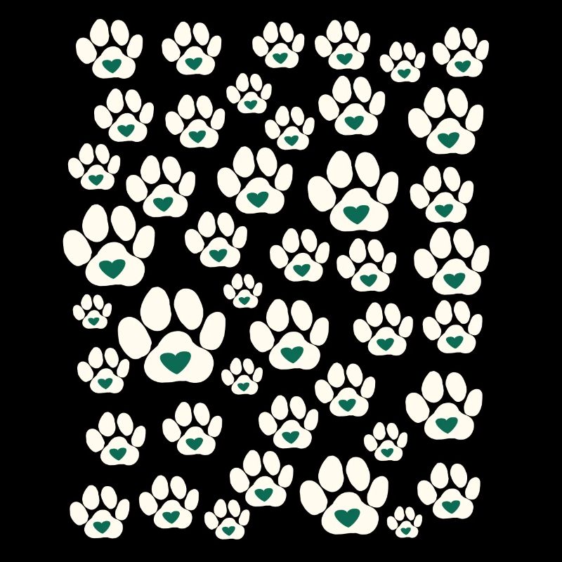 Petits tas de pattes de chiens avec des coeurs