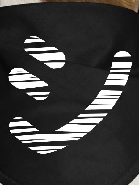 Japanese text 'シ' (Shi)- Brush