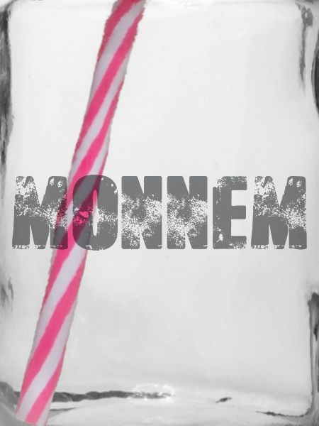 Monnem Distressed Logo Muster
