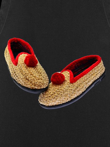 Straw shoes 1.0