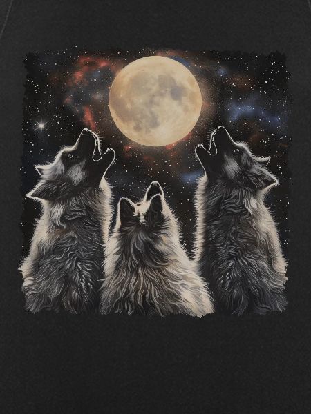 Keeshond Dog Howling Moon