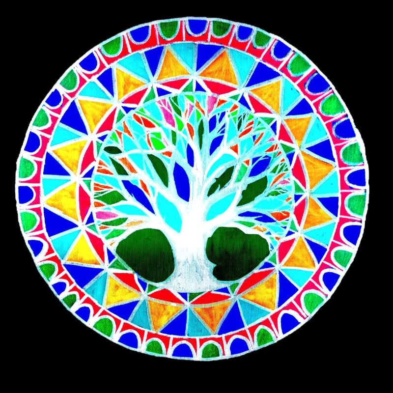 graphic tree pattern