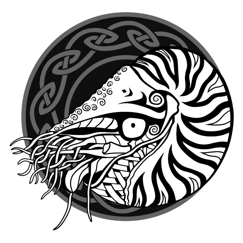 Celtic Nautilus (black / circle)