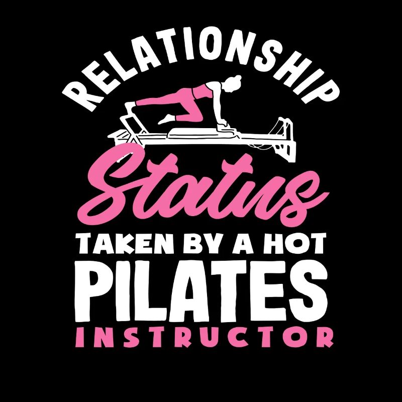 Instructeur chaud de statut relationnel Pilates