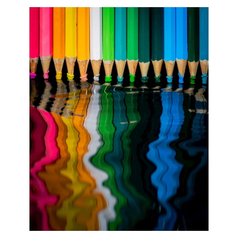 Leading Lines, Reflecting Minds
