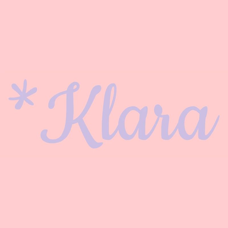 Mädchenname Klara als Schriftzug auf Kindermode