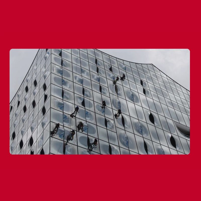 Elbphilharmonie mit Fensterputzern