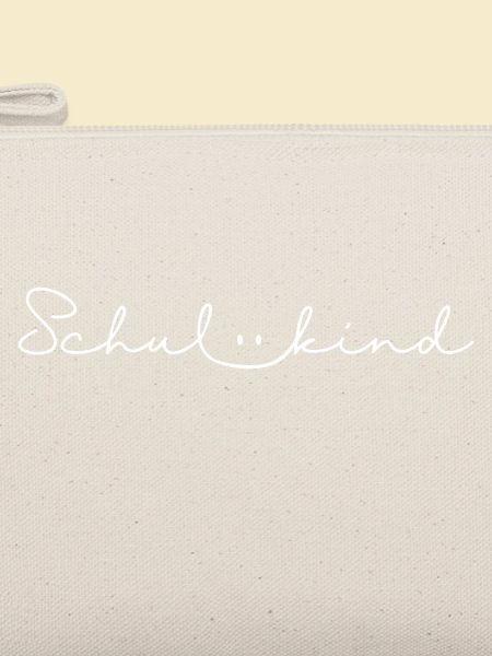 Schulkind Lächeln weiß