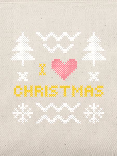 Festliches Strickherz mit Weihnachtsbäumen