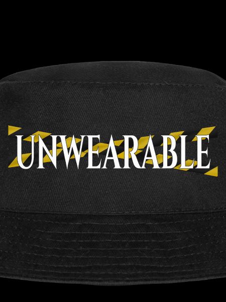 Unwearable – Design statement avec ruban d’avertissement