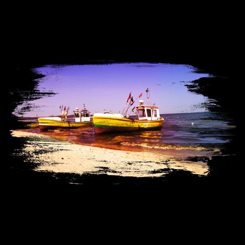 gelbe Boote am Meer am Strand