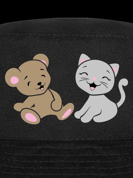 Bébé ours souriant et chaton