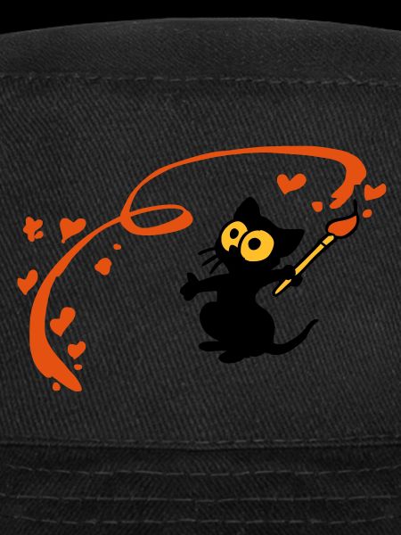 Kitten painter Georgia