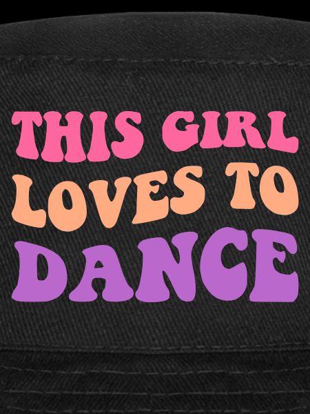 Cette fille aime danser I