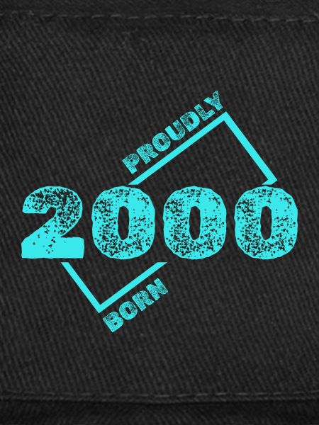 Né en 2000