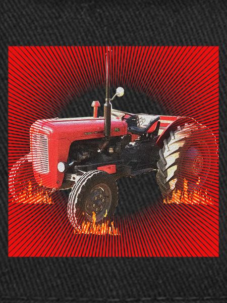 Tracteur rouge feu dans l’enfer