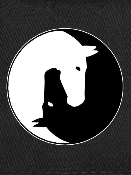 Yin yang cheval